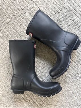 Hunter Black Midcalf Boots